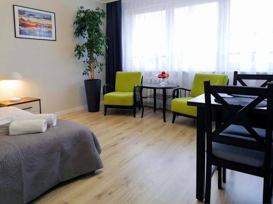Samodzielne 3-Pokojowe Mieszkanie Blisko Plazy Ustka Zewnętrze zdjęcie